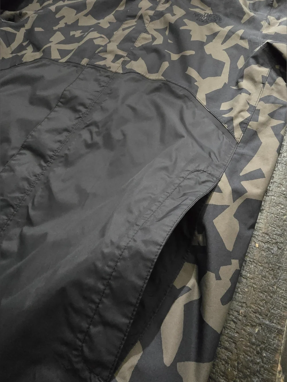 The North Face DryVent Weatherproof Jacket Boys Size XL 18/20